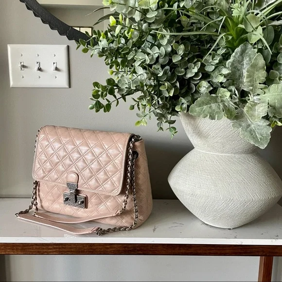 NEW MARC JACOBS Nude Beige Quilted Lambskin Bag